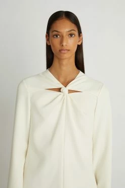 Camilla And Marc Camilla & Marc | Knight Blouse - Ivory 8 Camilla And Marc Camilla & Marc | Knight Blouse - Ivory -ZIMMERMANN Sales Store 39 Camilla And Marc knight blouse light yellow 13392 640x960 2x 65013860 0bbd 4ee4 9756 e3baa05155bb
