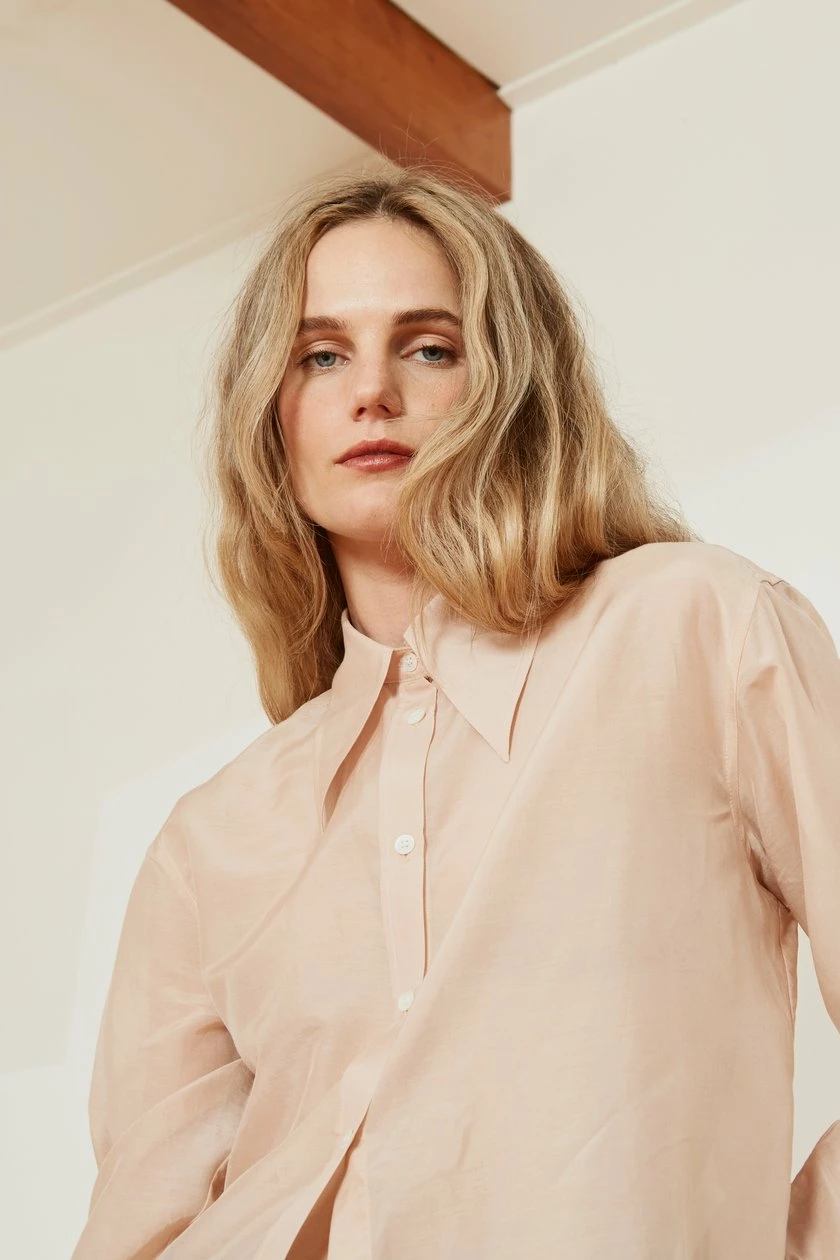 Mahsa | Gentleman Classic Shirt - Blush - Image 4