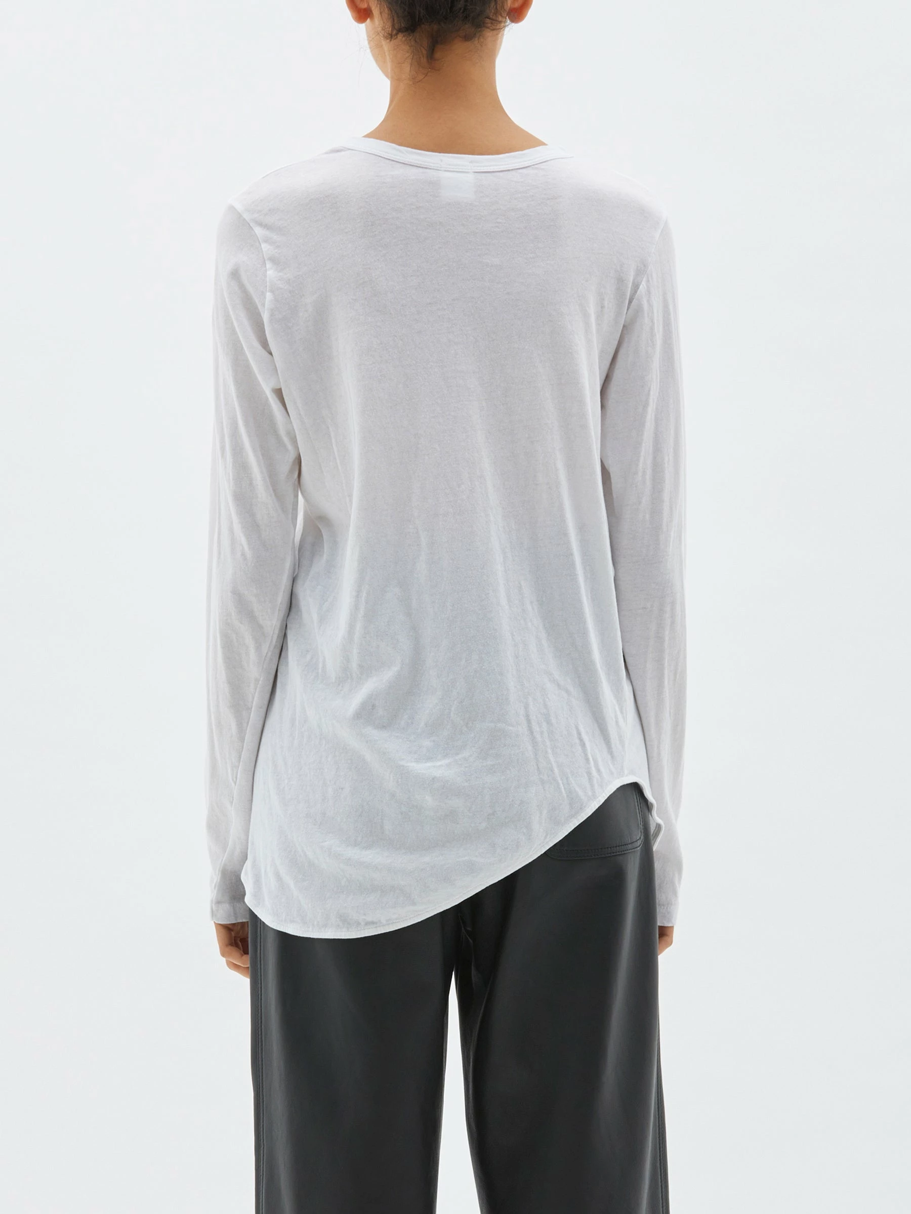 Bassike | Regular Scoop Hem Long Sleeve T.Shirt - White 7 Bassike | Regular Scoop Hem Long Sleeve T.Shirt - White - Image 7