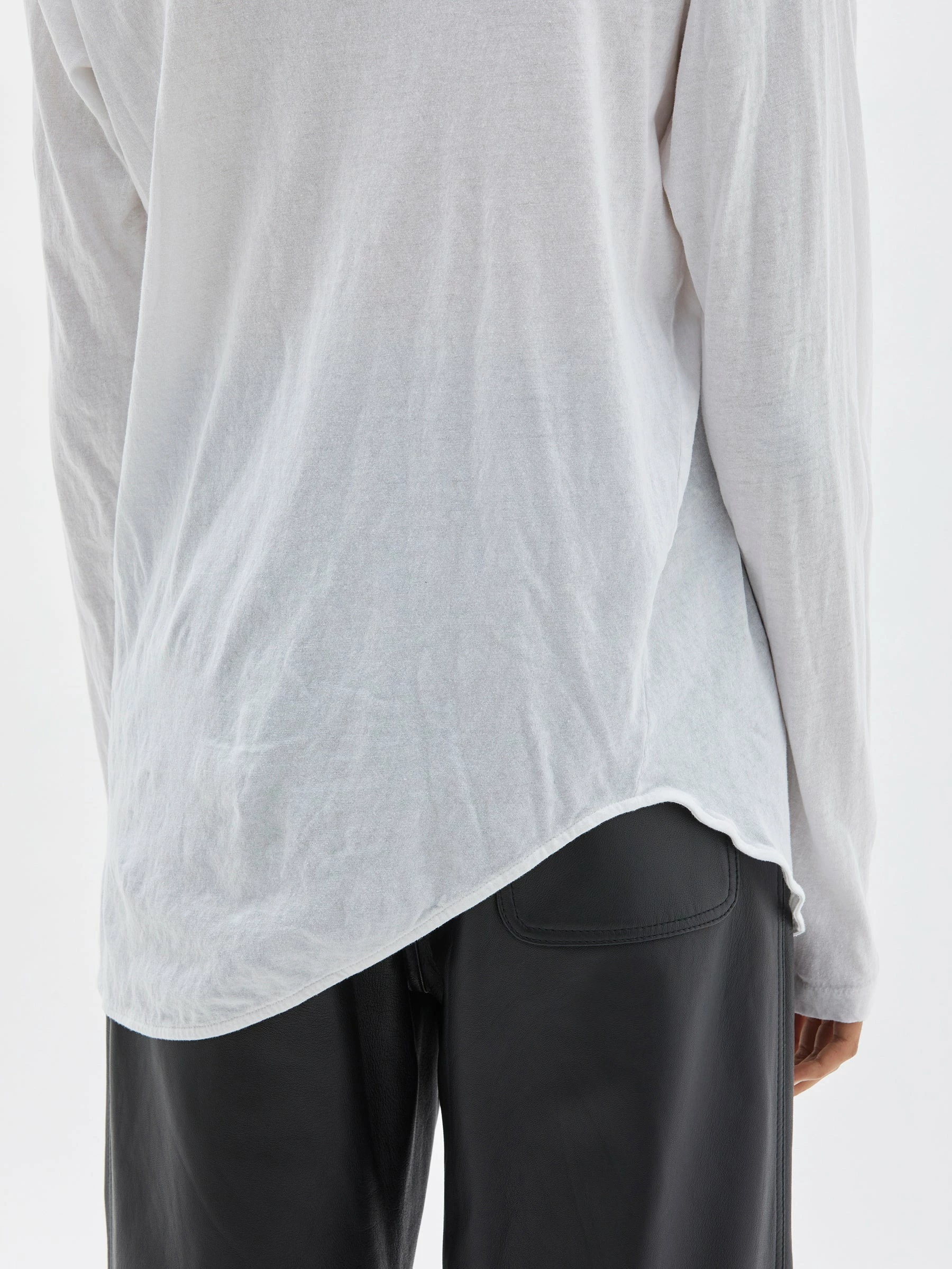 Bassike | Regular Scoop Hem Long Sleeve T.Shirt - White 5 Bassike | Regular Scoop Hem Long Sleeve T.Shirt - White - Image 5