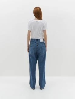 Bassike | Slim Classic S/S T.shirt - White 8 Bassike | Slim Classic S/S T.shirt - White -ZIMMERMANN Sales Store SS21WJT160 slim classic short sleeve tshirt white BACK 2000x 50a78de9 753b 476b 919b 6c4e612ecbc6