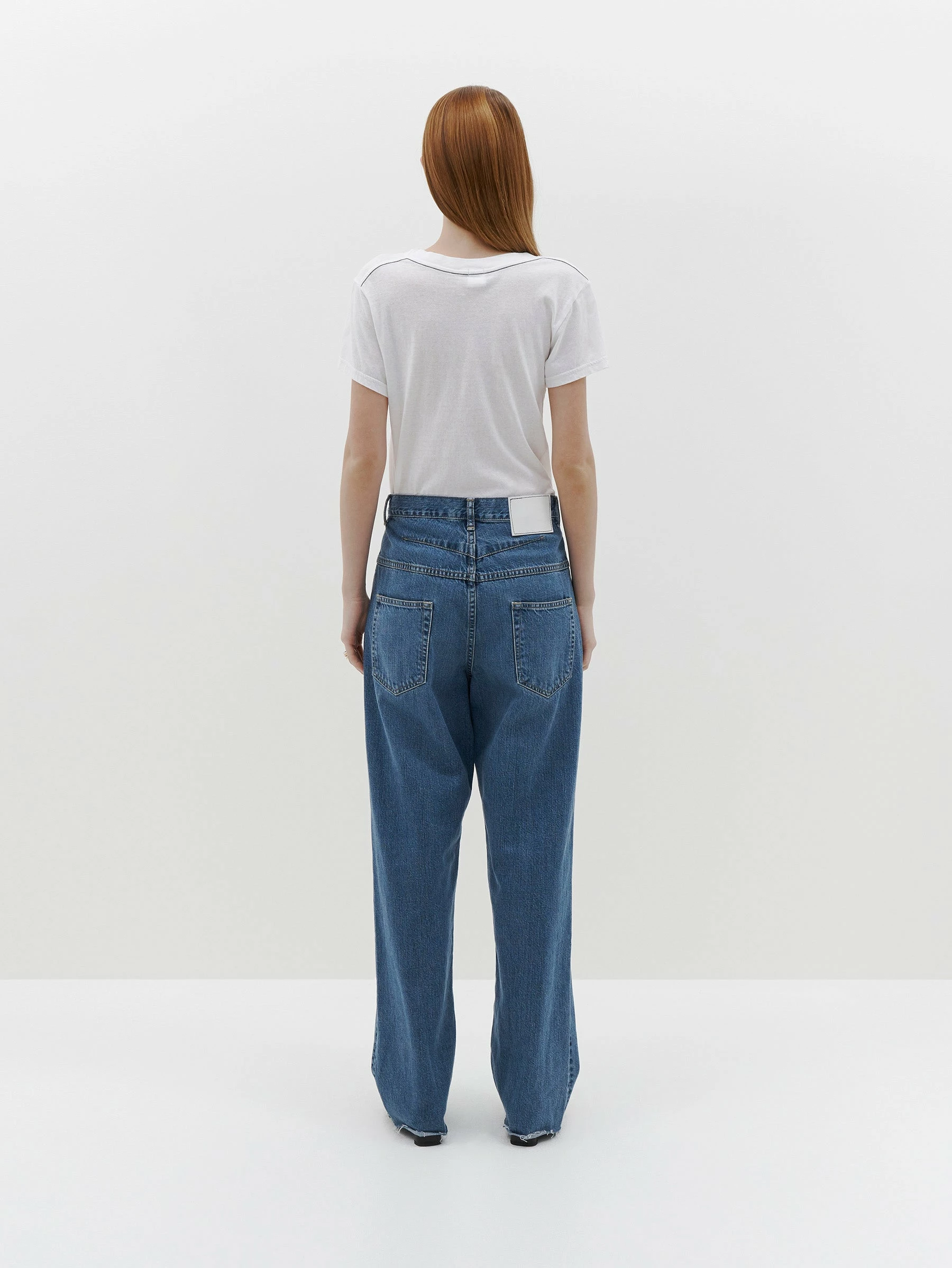 Bassike | Slim Classic S/S T.shirt - White 3 Bassike | Slim Classic S/S T.shirt - White - Image 3