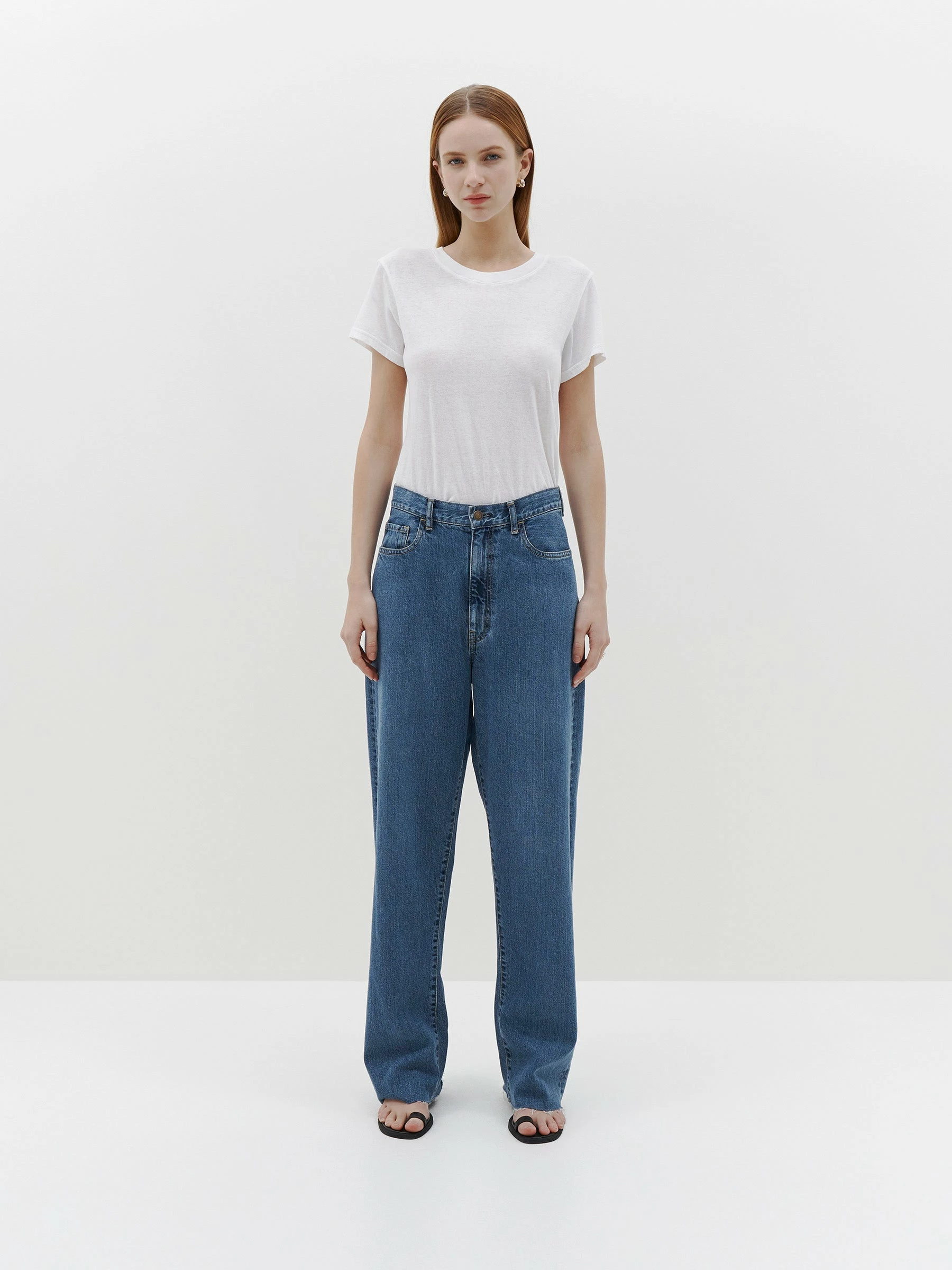 Bassike | Slim Classic S/S T.shirt - White 6 Bassike | Slim Classic S/S T.shirt - White - Image 6