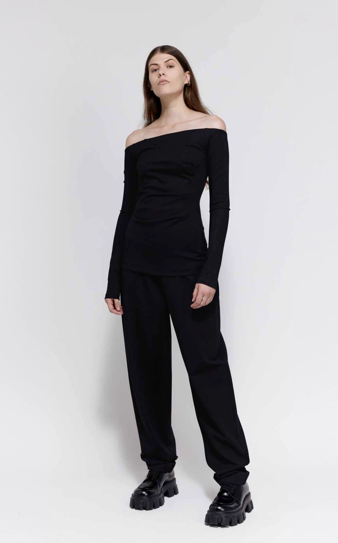 Harris Tapper | Beryl Top - Black - Image 2