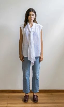 Mahsa | Short Bow Blouse - Swiss Dot White