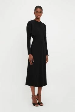 Victoria Beckham | Dolmain Midi Dress - Black -ZIMMERMANN Sales Store UntitledSession5491 b 2200x ea4acb6c 2a73 4eef b02d b648fdcb939f scaled