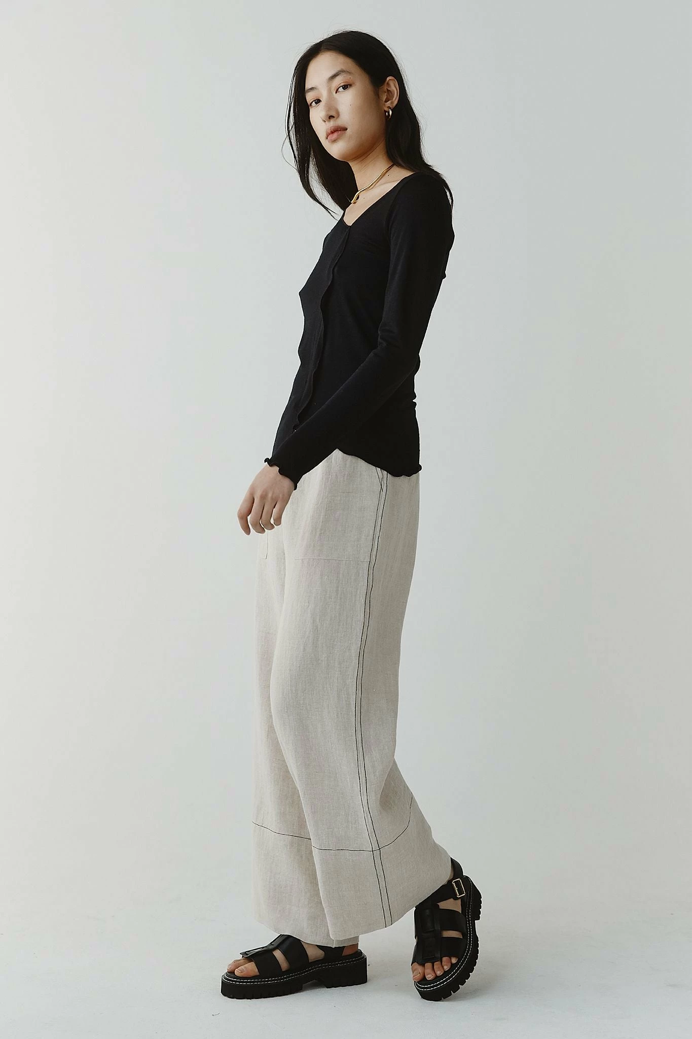 Marle | Sara Top - Black 2 Marle | Sara Top - Black - Image 2