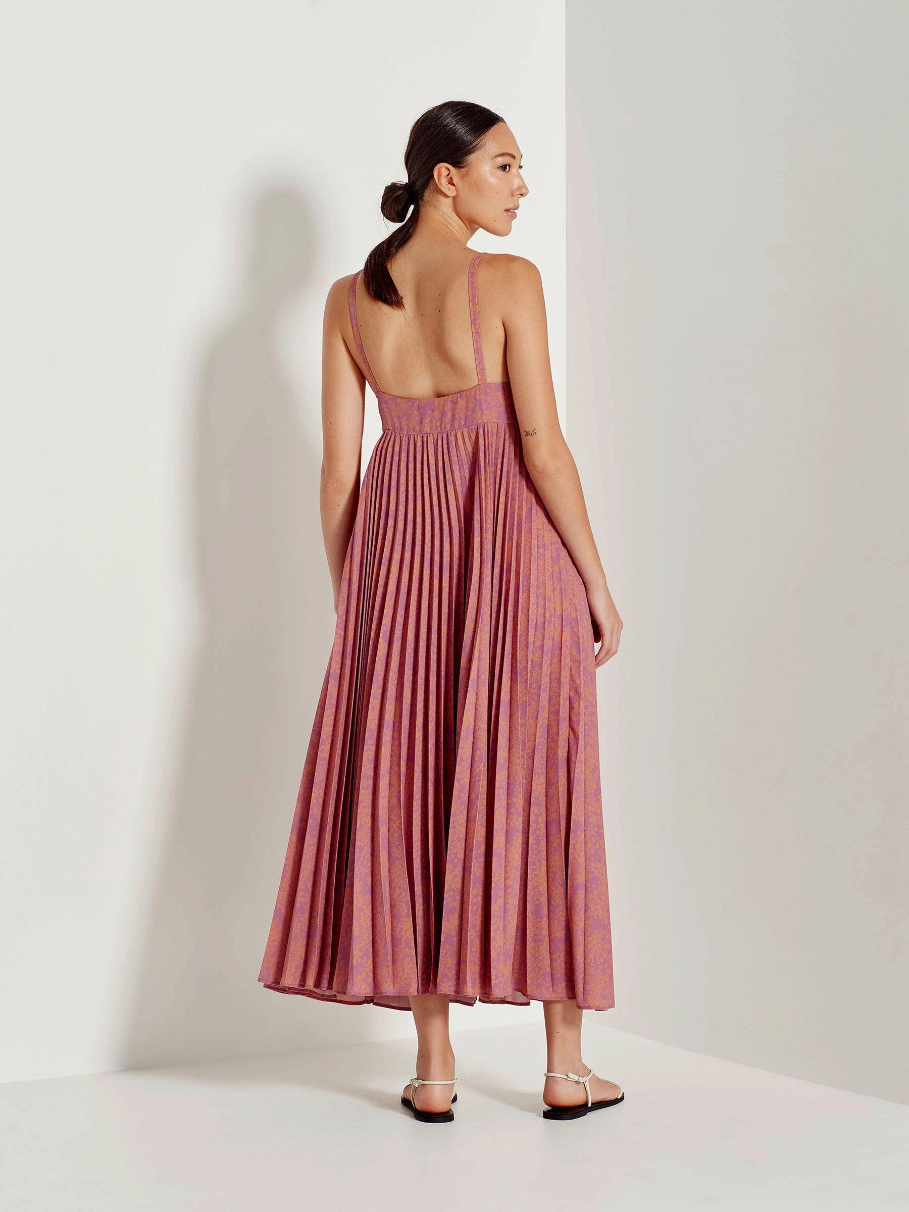 Juliette Hogan | Bella Pleat Dress - Bubble Gum - Image 3